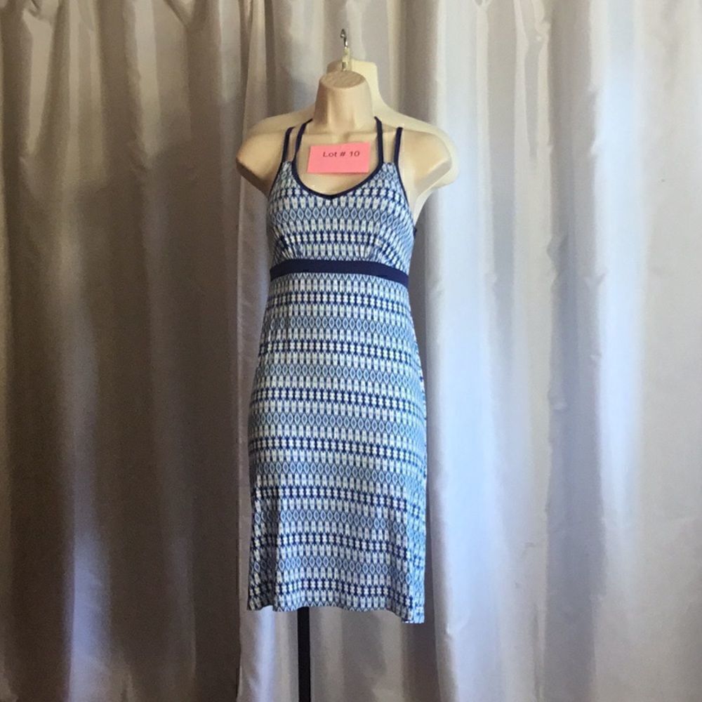 Ladies athletic dress with built in bra with padding in size xsmall